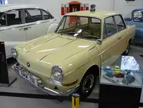 BMW 700 LS Luxus, Autosammlung Steim in Schramberg, 6.3.11 
Baujahr 1963 
2 Zylinder, 32 PS aus 700 ccm. 
120 km/h schnell und 690 kg schwer. 