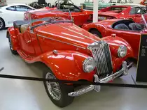 MG TF 1250 Roadster, Autosammlung Steim in Schramberg, 6.3.11 
Baujahr 1954 
4 Zylinder, 57 PS aus 1250 ccm. 
135 km/h schnell und 920 kg schwer. 