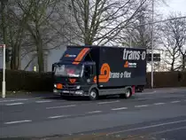 Ein Mercedes Benz Atego Koffer in Mainz am 21.02.13