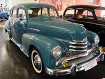 Opel Kapitän, Auto & Uhrenwelt Schramberg, 6.3.11
Baujahr 1953
58 PS aus 2473 ccm
130 km/h schnell