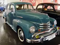 Opel Kapitän, Auto & Uhrenwelt Schramberg, 6.3.11
Baujahr 1953
58 PS aus 2473 ccm
130 km/h schnell
