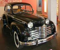 Opel Olympia 51, Auto & Uhrenwelt Schramberg, 6.3.11
Baujahr 1952
39 PS aus 1488 ccm
112 km/h schnell