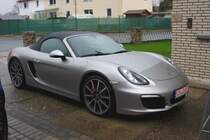 Der Porsche Boxster S wird neuerdings im noch jungen VW Werk in Osnabrck
gebaut. Mit 280 PS hat er mchtig was unter der Haube.
Fotografiert am 26.11.2012 in Hasbergen.