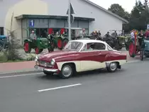 Nach der Wende tauchten auch zahlreich Wartburg Oldtimer im Westen Deutschlands 
auf. Eine Rarit�t ist und bleibt aber ein Wartburg Coupe, welches hier am 
14.8.2009 an einer Oldtimer Ausfahrt in Recke teilnimmt.