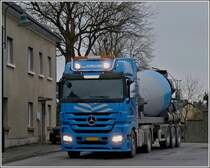 Mercedes Benz Actros Sattelzugmaschine mit Betonmischerauflieger aufgenommen am 01.03.2013.
