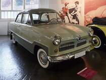 Ford Taunus 12M, Auto & Uhrenwelt Schramberg, 6.3.11
Baujahr 1957
38 PS aus 1164 ccm
110 km/h schnell
