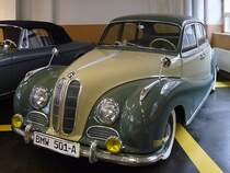 BMW 501, Auto & Uhrenwelt Schramberg, 6.3.11
Baujahr 1954
72 PS aus 1971 ccm
145 km/h schnell
