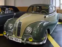 BMW 501, Auto & Uhrenwelt Schramberg, 6.3.11
Baujahr 1954
72 PS aus 1971 ccm
145 km/h schnell