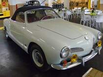 Karmann Ghia, Auto & Uhrenwelt Schramberg, 6.3.11
Baujahr 1959
34 PS aus 1192 ccm
118 km/h schnell