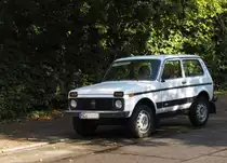 Lada Niva, gesehen am 07.10.2012.