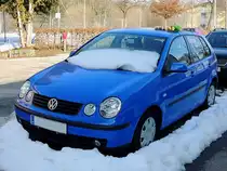VW-Polo 1.2 wird von einem Teletubbie in Beschlag genommen; 130303