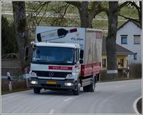 Am 21.02.2013 fuhr mir dieser Mercedes Benz eines Getrnke Gromarktes vor die Linse.