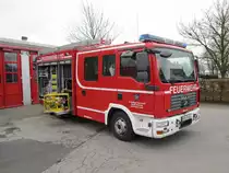 L�schgruppenfahrzeug (LF 10/6) der Freiwilligen Feuerwehr Nettetal, L�schgruppe Leuth.

Technische Daten:

MAN TGL 8.180
Aufbau durch die Firma Schlingmann
L�schmittel:

1.000 Liter L�schwasser
120 Liter Schaummittel
Ausstattung:

Feuerl�schpumpe Schlingmann FPN 10-1000
hydraulisches Rettungsger�t
Stromaggregat mit Zubeh�r
Beleuchtungsmaterialien
Das LF 8/6 ist in Leuth am 3.3.13 von mir aufgenommen worden