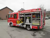 L�schgruppenfahrzeug (LF 10/6) der Freiwilligen Feuerwehr Nettetal, L�schgruppe Leuth.

Technische Daten:

MAN TGL 8.180
Aufbau durch die Firma Schlingmann
L�schmittel:

1.000 Liter L�schwasser
120 Liter Schaummittel
Ausstattung:

Feuerl�schpumpe Schlingmann FPN 10-1000
hydraulisches Rettungsger�t
Stromaggregat mit Zubeh�r
Beleuchtungsmaterialien
Das LF 8/6 ist in Leuth am 3.3.13 von mir aufgenommen worden