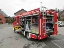 L�schgruppenfahrzeug (LF 10/6) der Freiwilligen Feuerwehr Nettetal, L�schgruppe Leuth.

Technische Daten:

MAN TGL 8.180
Aufbau durch die Firma Schlingmann
L�schmittel:

1.000 Liter L�schwasser
120 Liter Schaummittel
Ausstattung:

Feuerl�schpumpe Schlingmann FPN 10-1000
hydraulisches Rettungsger�t
Stromaggregat mit Zubeh�r
Beleuchtungsmaterialien
Das LF 8/6 ist in Leuth am 3.3.13 von mir aufgenommen worden