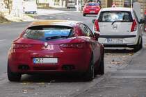 Alfa-Romeo Brera. Aufnahmedatum: 06.11.2012.  (Frontansicht: http://www.fahrzeugbilder.de/1024/alfa-romeo-brera-gesehen-am-06112012-77538.jpg)