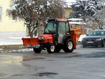 ISEKI-4260 im Winterdiensteinsatz; 130223