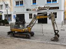 Takeuchi-Kompaktbagger_TB016; Nennleistung 12,3PS; Hubraum 784ccm; 130310