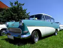 OPEL-Rekord; bei der Oldtimerveranstaltung am Stehrerhof; 120708