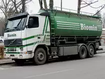 VOLVO-FH12, mit Tankaufbau zum Transport von losem Mischfutter; 130313