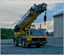 Grove Autokran aufgenommen auf einer Baustelle in Wiltz am 17.07.2010.