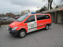 Florian Moers 00 NEF 01 (WES-RD835) Notarzteinsatzfahrzeug (NEF) der Freiwilligen Feuerwehr Moers. Das Fahrzeug steht im wchentlichen Wechsel an einem der beiden Krankenhuser in Moers und wird durch den Notarzt und einen Fahrer der Feuerwehr besetzt.Das NEF ist von mir am 17.3.13 in Moers aufgenommen worden