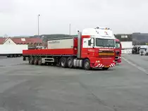 DAF XF aus den Niederlanden aufgenommen am ARAL Autohof Himmelkron am 01.02.2013