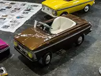  Pedaler Moskwitsch  restaurierter originalzustand. Ein ehemaliger Traumspielzeug f�r viele Kinder im Ostblock. Foto: Auto Motor und Tuning Show, ende M�rz 2013