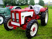 WARCHALOWSKI WT32 Allrad, 30PS, Baujahr 1968; hat sich zur Wadholz-Classic2012 eingefunden, und trotzt dem Regenwetter mit einer Plane; 120715
