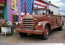 Old and Rusty: Diamont T Feuerwehrfahrzeug des  Seligman Fire Department . Abgestellt in Seligman, Arizona / USA am 24. September 2011.