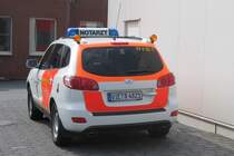 Rettung Nettetal 01 NEF 01
 
Notarzteinsatzfahrzeug (NEF) des kommunalen Rettungsdienst der Stadt Nettetal

Technische Daten:

Hyundai Santa Fe II
Ausbau durch die Firma WAS
Automatikgetriebe

Das NEF ist am 3.4.2013 in Nettetal zwecks Foto Termin Fotografiert worden