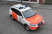 Rettung Nettetal 01 NEF 01
 
Notarzteinsatzfahrzeug (NEF) des kommunalen Rettungsdienst der Stadt Nettetal

Technische Daten:

Hyundai Santa Fe II
Ausbau durch die Firma WAS
Automatikgetriebe

Das NEF ist am 3.4.2013 in Nettetal zwecks Foto Termin Fotografiert worden