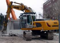 Liebherr 926 auf einer Baustelle in Zeulenroda. Foto 04.04.13 