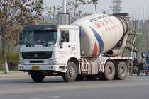 CNHTC HOWO Betonmischer in Shouguang, 30.10.11