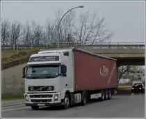 Volvo Sattelzug auf dem Chip festgehalten am 05.04.2013.