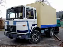 MAN F7 mit Kastenaufbau befindet sich im Einsatz f�r ein Schaustellerunternehmen; 130407