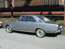Ford Taunus P7a 20M TS Hardtop Coupe. 1967 - 1968. Der P7a war nur ein Jahr im Verkaufsprogramm. Seine Karosserieform kam bei den europ�ischen Kunden nicht so gut an. Ein solches 20M TS Hardtop Coupe stand ab DM 9.500,00 bei den Ford H�ndlern. Das abgelichtete Coupe leistet 90 PS aus einem 1.998 cm� V-6 Motor. Oldtimertreffen Kokerei Zollverein am 07.04.2013.