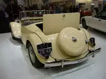 Heckansicht eines Citroen 15 CV Six Convertible von 1939. Techno Classica Essen am 14.04.2013.