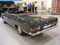 Heckansicht eines Opel Rekord A Cabriolet  Deutsch . 1963 - 1965. Techno Classica Essen am 14.04.2013.