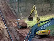 Morooka-Dumper eingesetzt zum Sandtransport an der Laugenleitungsbaustelle in 36100 Petersberg-Marbach im April 2013