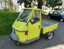 Ape (Biene), Kleintransporter der italienischen Firma Piaggio, April 2013