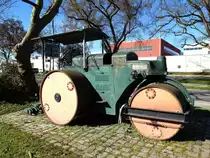 Kaelble, Diesel-Stra�enwalze a.D., April 2013