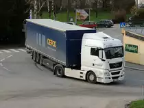 MAN TGX18.440 von EffizientLine ist mit einem GEFCO Auflieger unterwegs; 130416