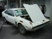 Iso Lele. 1969 - 1974. Hier wurde ein Scheunenfund aus Italien abgelichtet. Insgesamt verlie�en 295 Lele Sportcoupes das Iso Werk in Bresso bei Mailand. Es gab zwei V8-Motorisierungen: 5.3l von Chevrolet mit 300 PS und einen 5.8l von Ford mit 325 PS. Au�engel�nde der Techno Classica am 14.04.2013.