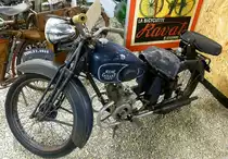 Rene Gillet V1, Baujahr 1955, 125ccm, Vmax.70Km/h, die Pariser Firma baute von 1900 bis 1958 Motor�der, Motorradscheune Bantzenheim, April 2013