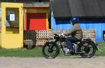 20.4.2013 Dargen, vor dem Technikmuseum. Beim vergr��ern l�sst sich auf dem Tank so was wie AWO erkennen...