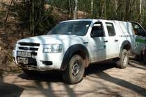 Ford Ranger steht an der Laugenleitungsbaustelle der Firma K&S in der Gemarkung von 36100 Petersberg-Marbach, April 2013
