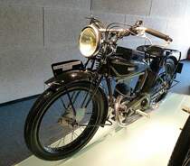 Ravat 175 Typ B8, Baujahr 1928, 1-Zyl.-Motor mit 175ccm, Motorradscheune Bantzenheim, April 2013