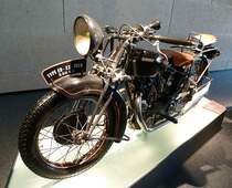 Ravat 350 Typ ER22, Baujahr 1929, 1-Zyl.-Motor mit 350ccm, Motorradscheune Bantzenheim, April 2013