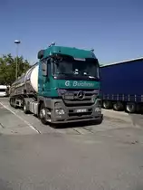 Mercedes Benz Actros Tanksattelzug am 02.09.11 in Ludwigshafen 